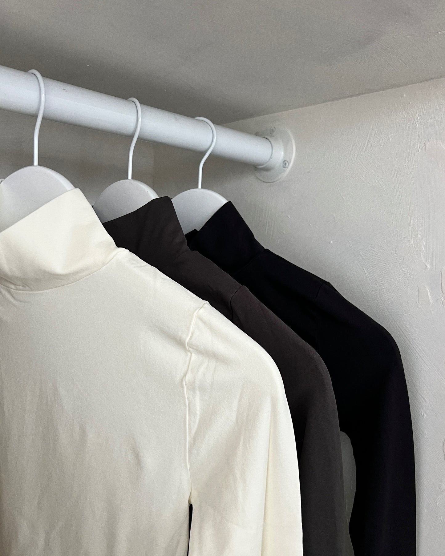 Fits Everyone L/S Turtleneck